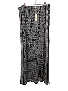 Max Studio Black and White Bohemian Printed Maxi Dress